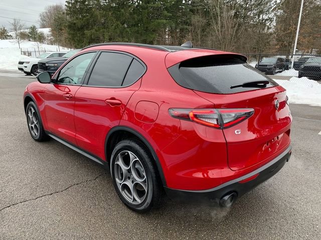 New 2026 Alfa Romeo Stelvio Sprint AWD/4WD image 3