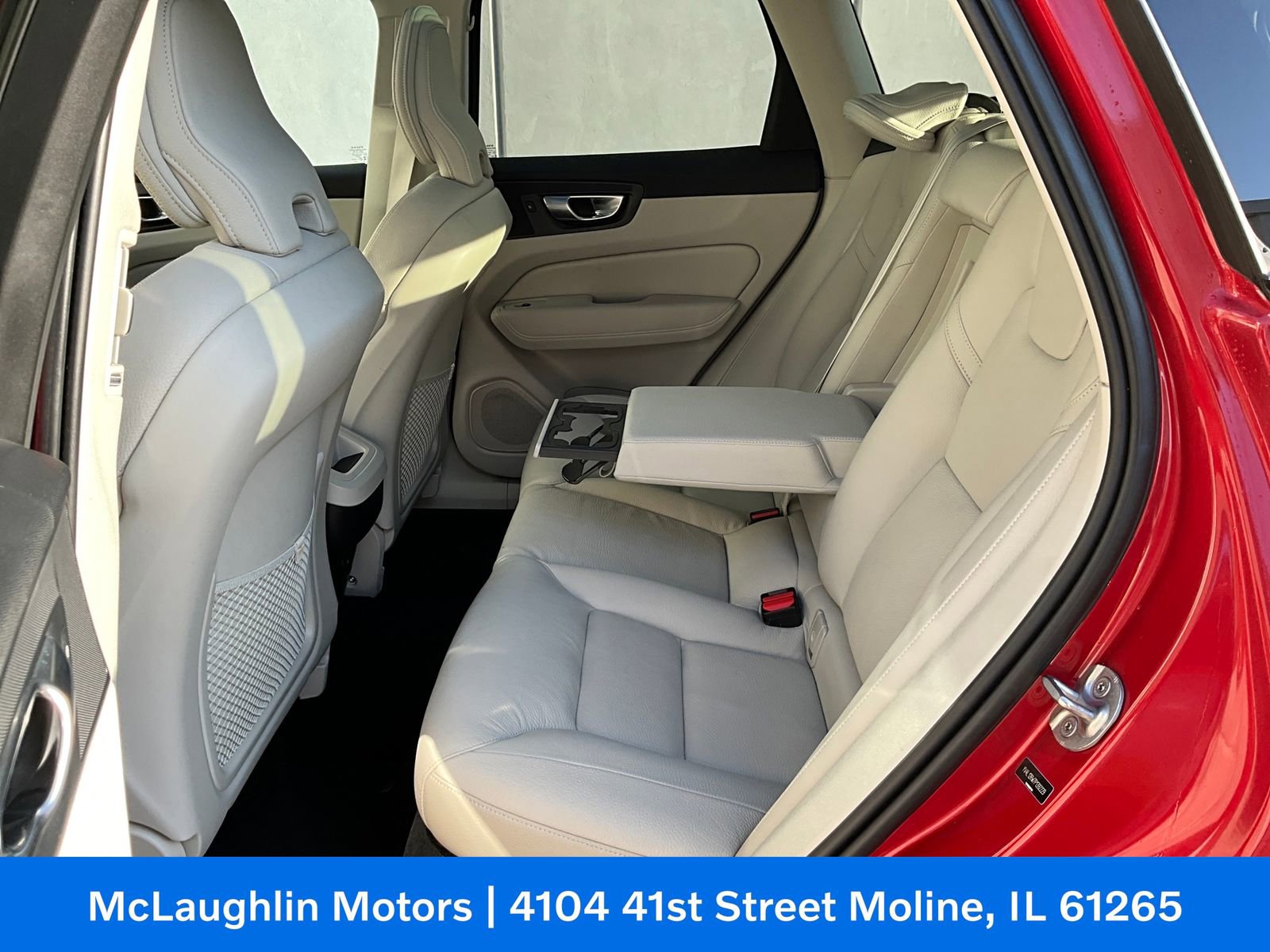 Certified 2023 Volvo XC60 B5 Plus AWD/4WD image 10