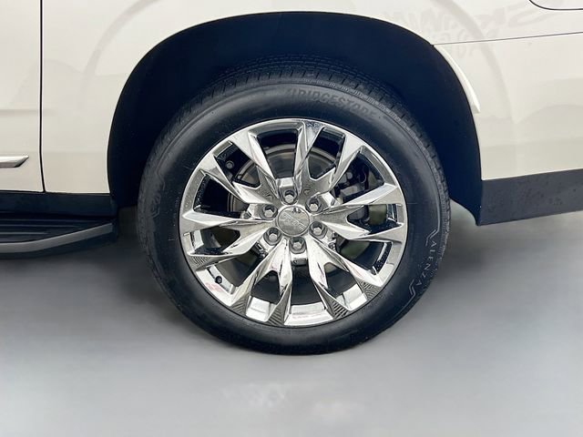 Used 2022 GMC Yukon XL SLT w/ SLT Luxury Package image 39