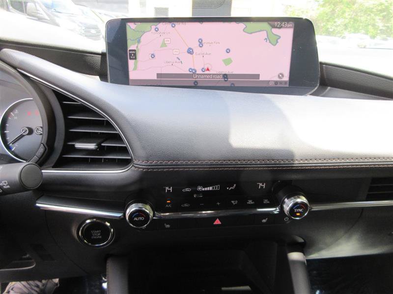 Used 2025 MAZDA MAZDA3 Hatchback w/Premium Plus Pkg AWD/4WD image 18