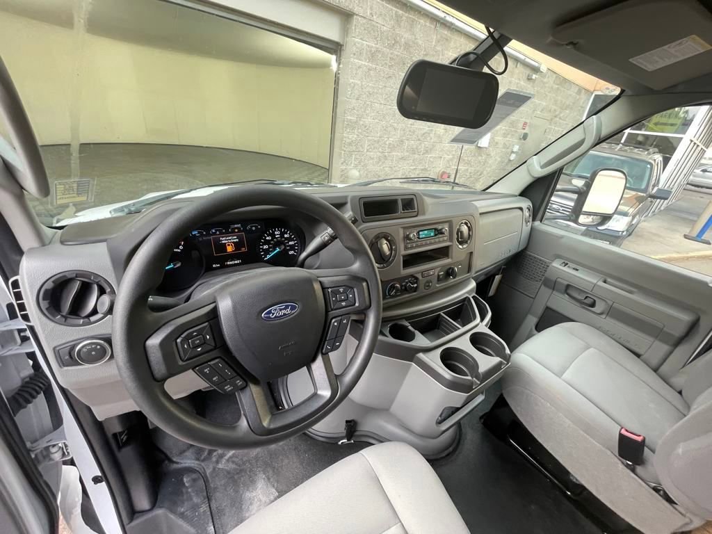 New 2024 Ford E-450 and Econoline 450 Super Duty w/ Driver's Safety Package image 24