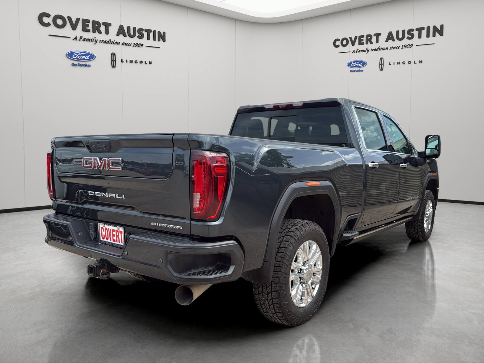 Used 2023 GMC Sierra 3500 Denali w/ Denali Ultimate Package AWD/4WD image 6