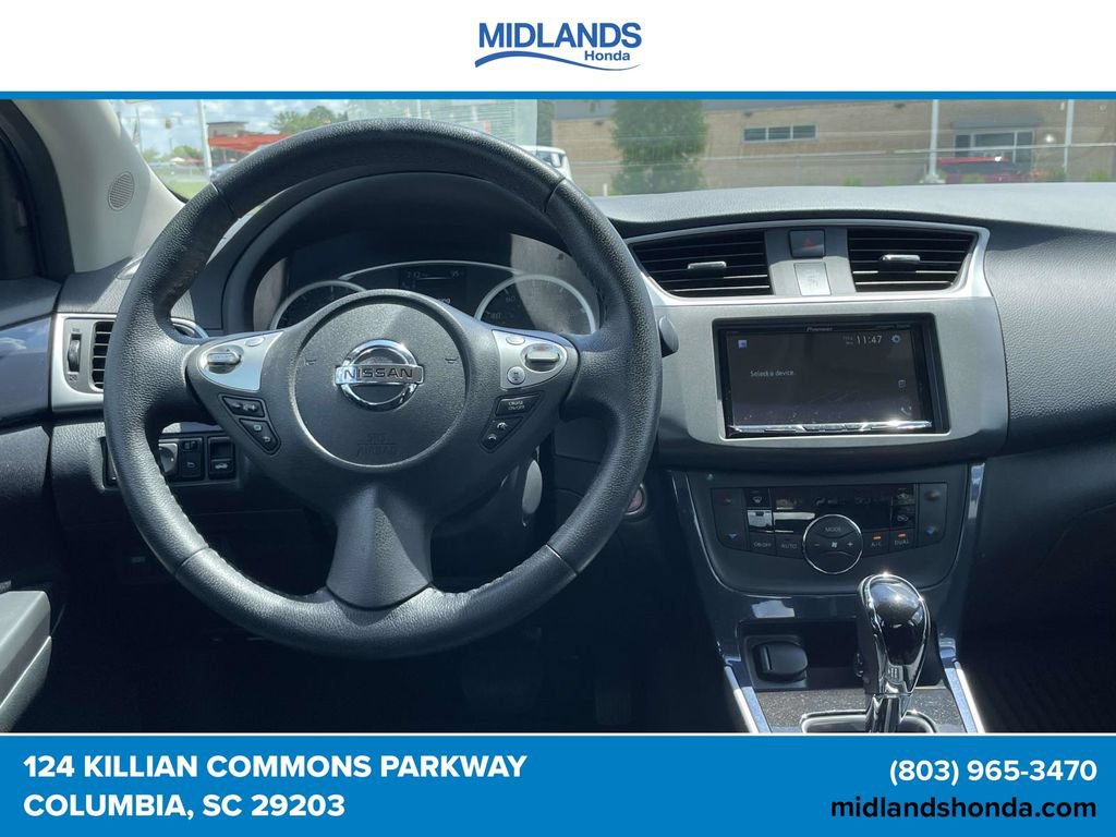 Used 2018 Nissan Sentra SR w/ Technology Package FWD image 12