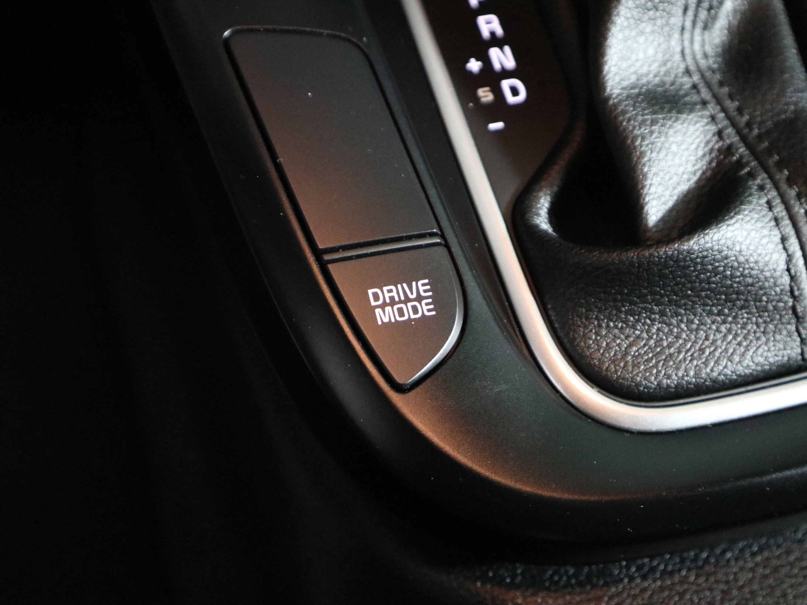 Used 2025 Kia Soul LX w/ LX Technology Package FWD image 29