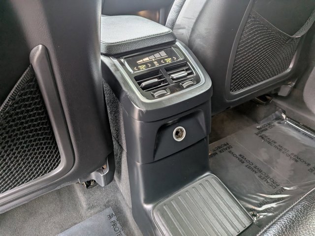 Used 2016 Volvo XC90 T8 Momentum w/ Vision Package image 17