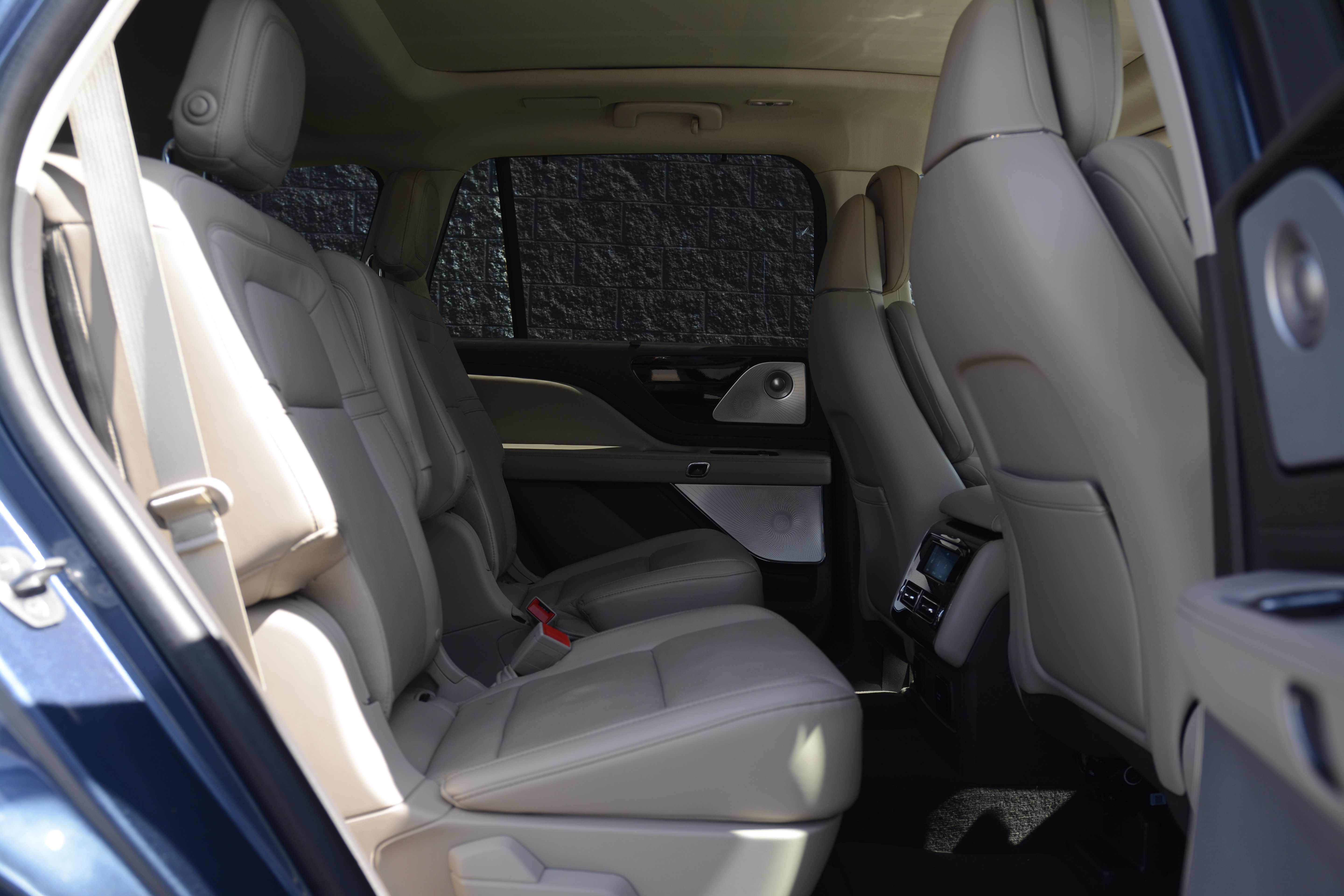 Used 2020 Lincoln Aviator Reserve w/ Equipment Group 202A AWD/4WD image 59