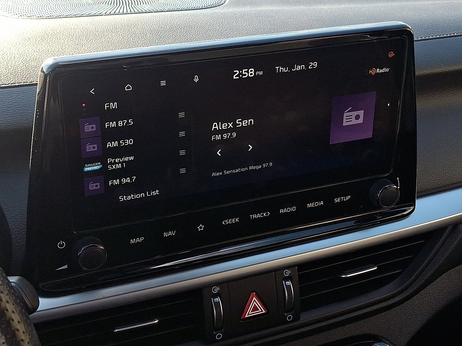 Certified 2023 Kia Forte GT-Line image 17