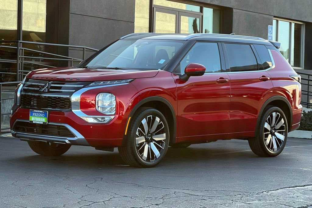 New 2026 Mitsubishi Outlander SEL image 9