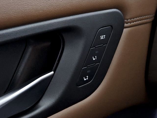 Used 2024 Nissan Pathfinder Platinum FWD image 29