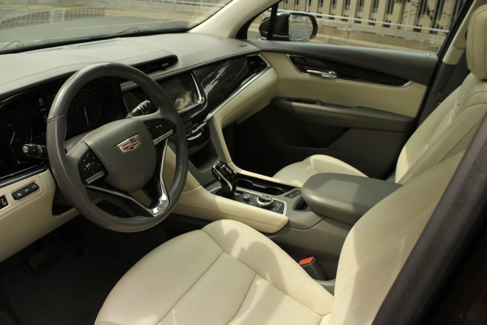 Used 2021 Cadillac XT6 Premium Luxury FWD image 13