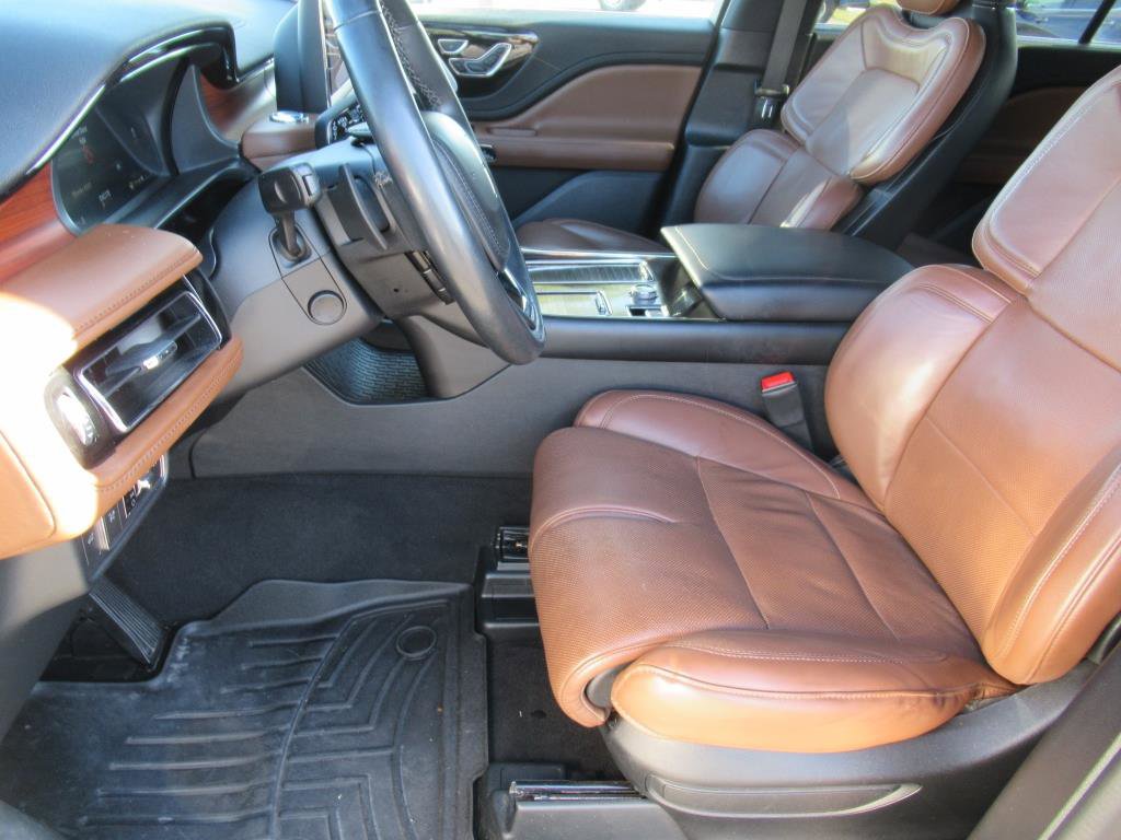 Used 2023 Lincoln Aviator Reserve w/ Equipment Group 201A AWD/4WD image 15