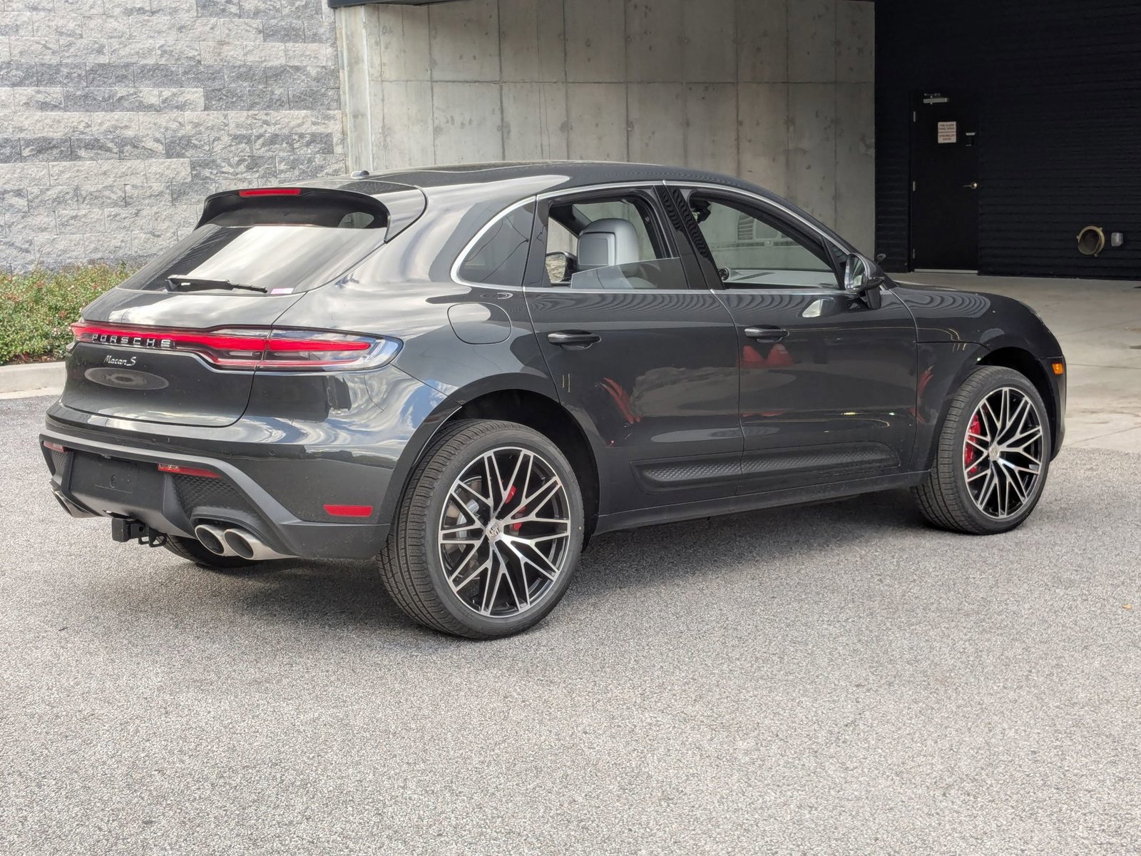 New 2026 Porsche Macan S image 9