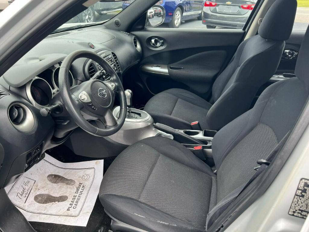 Used 2014 Nissan Juke S FWD image 11