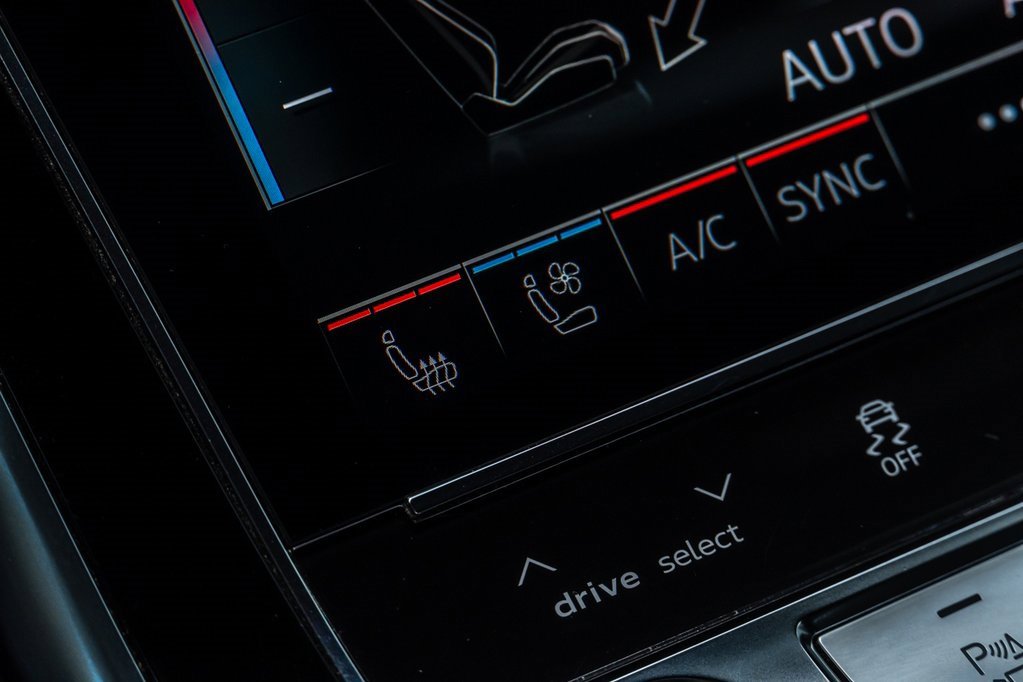 Used 2021 Audi SQ8 Prestige w/ Prestige Package image 19