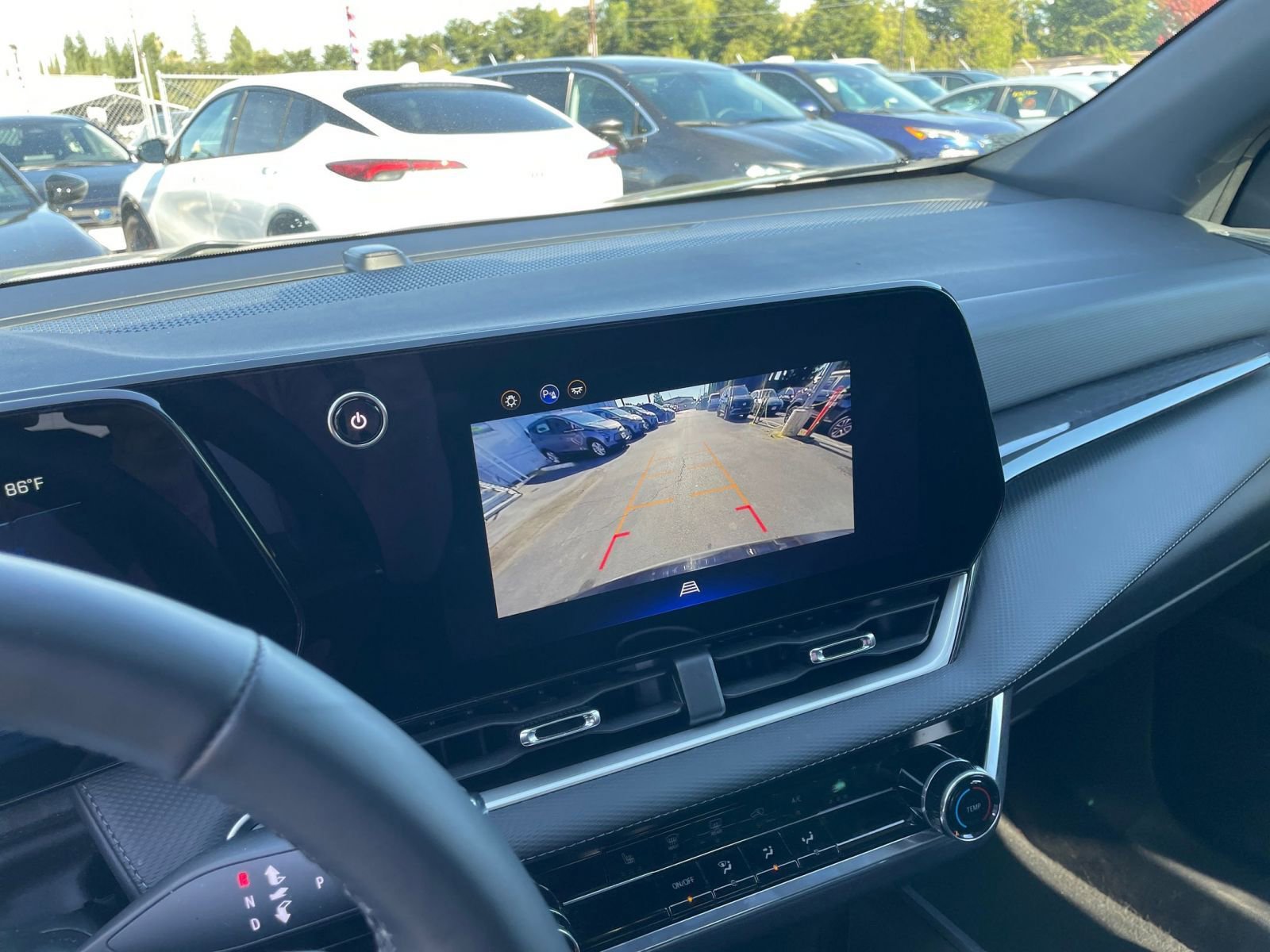 Used 2025 Chevrolet Equinox LT image 17