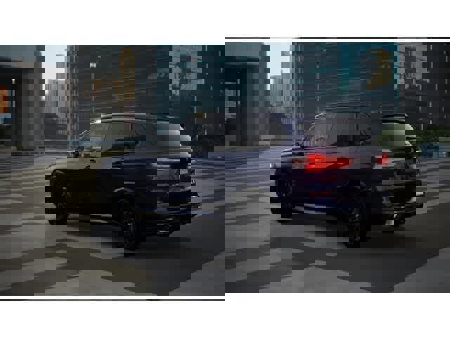 Used 2026 BMW X5 sDrive40i w/ Executive Package image 2