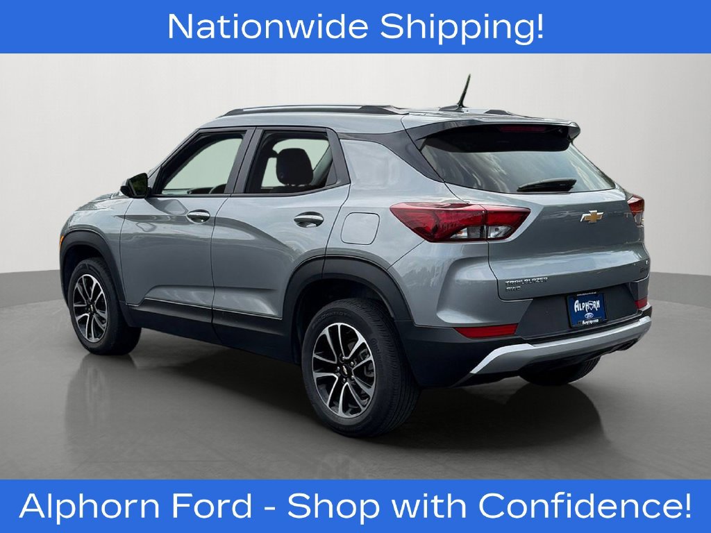 Used 2025 Chevrolet TrailBlazer LT AWD/4WD image 5