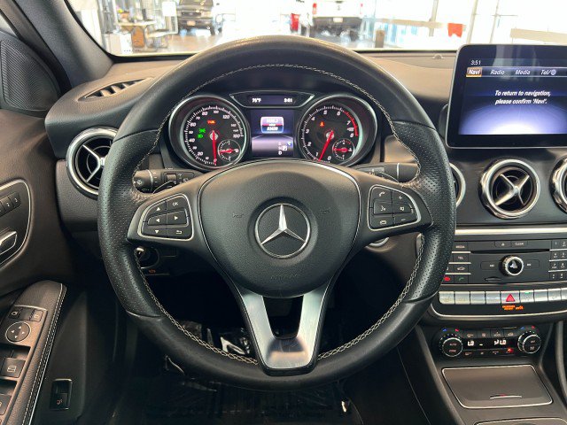 Used 2018 Mercedes-Benz GLA 250 4MATIC image 22