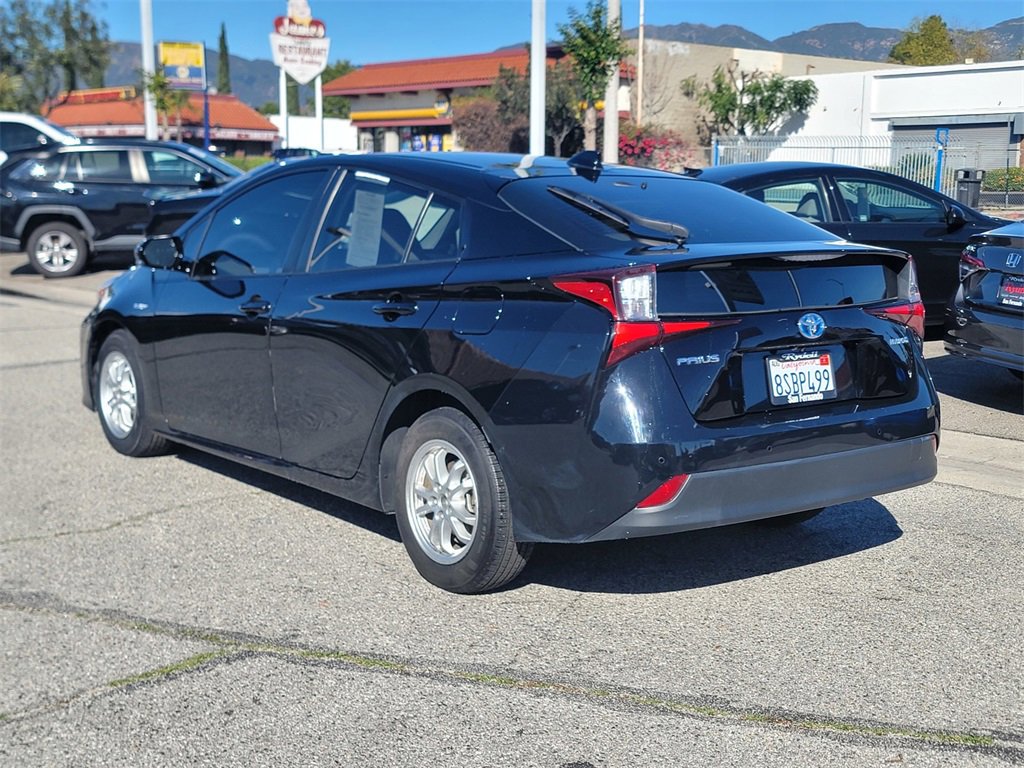 Used 2020 Toyota Prius LE image 6
