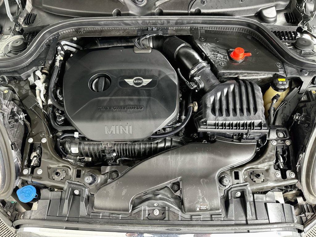 Used 2019 MINI Cooper S w/ Storage Package FWD image 28