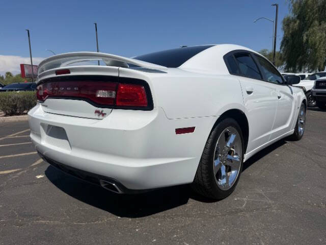 Used 2013 Dodge Charger R/T RWD image 3