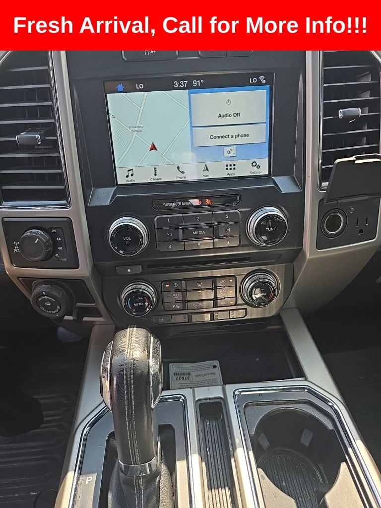 Used 2017 Ford F150 Lariat w/ Equipment Group 502A Luxury AWD/4WD image 4