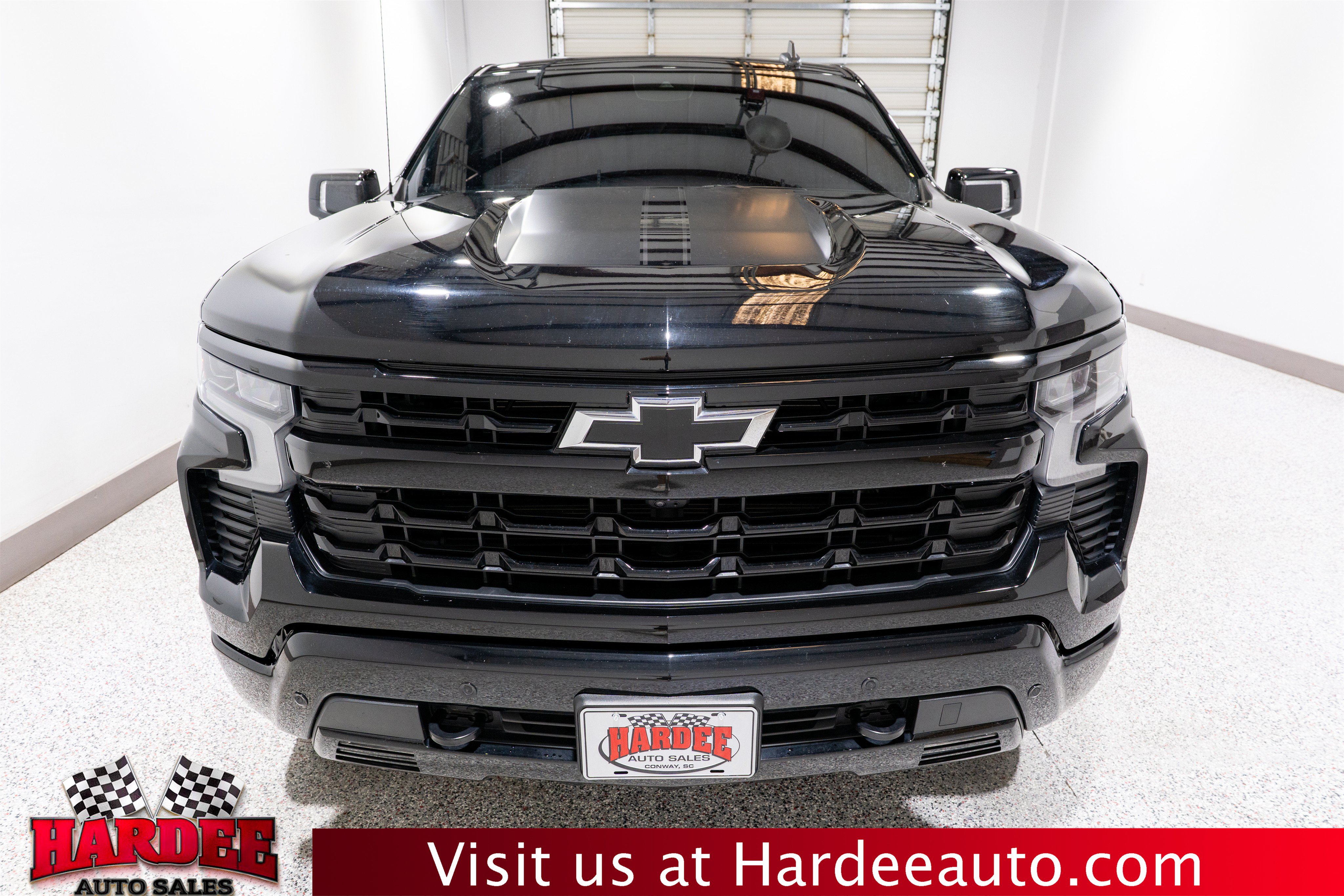 Used 2025 Chevrolet Silverado 1500 RST AWD/4WD image 7