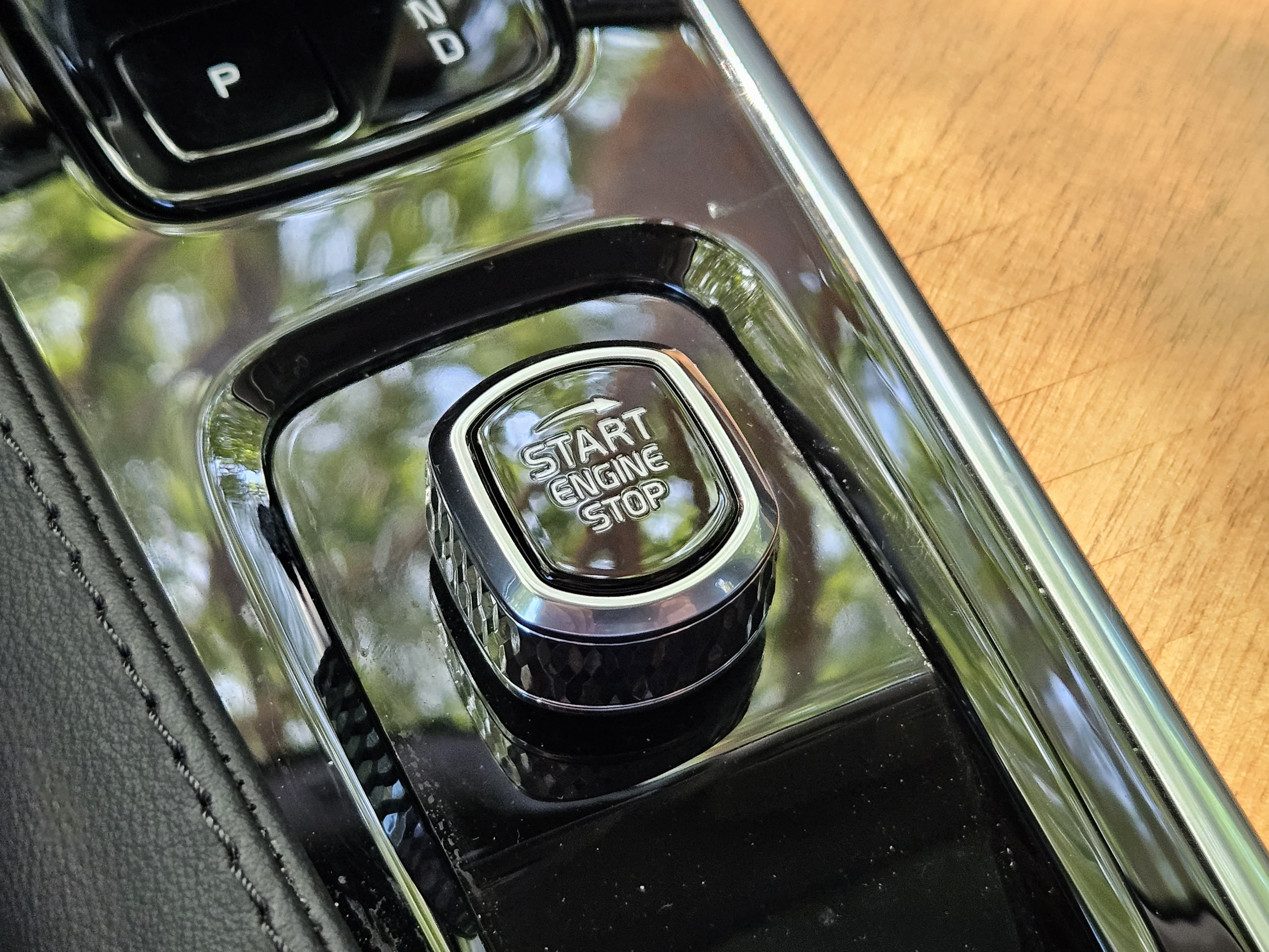 New 2025 Volvo XC90 B6 Plus w/ Protection Package Premier AWD/4WD image 31