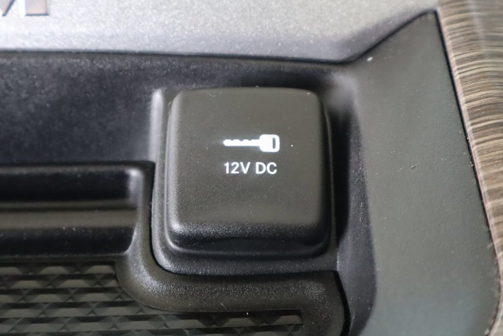 Used 2019 RAM 1500 Laramie AWD/4WD image 31