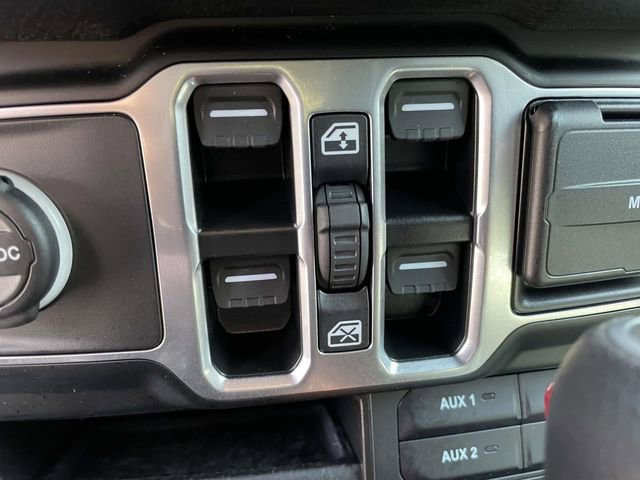 Used 2024 Jeep Wrangler Sport S image 13