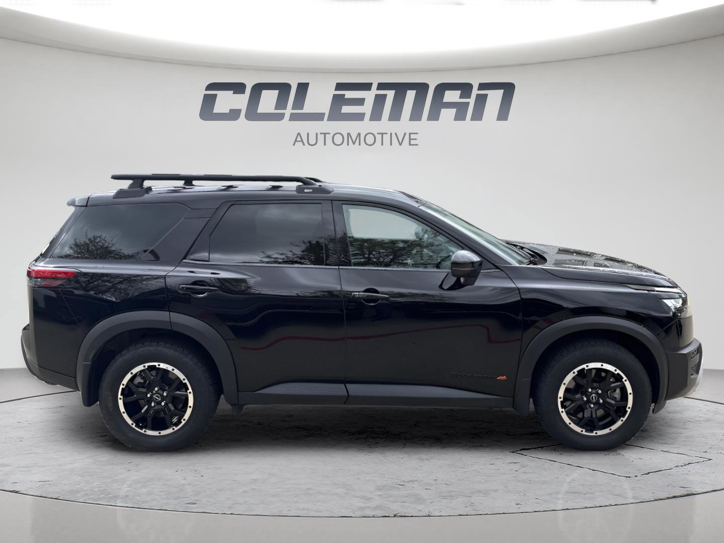 Used 2024 Nissan Pathfinder Rock Creek AWD/4WD image 31