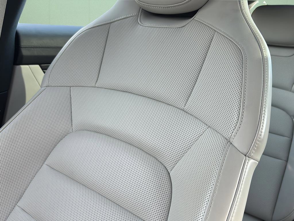 Used 2021 Porsche Taycan 4S image 45