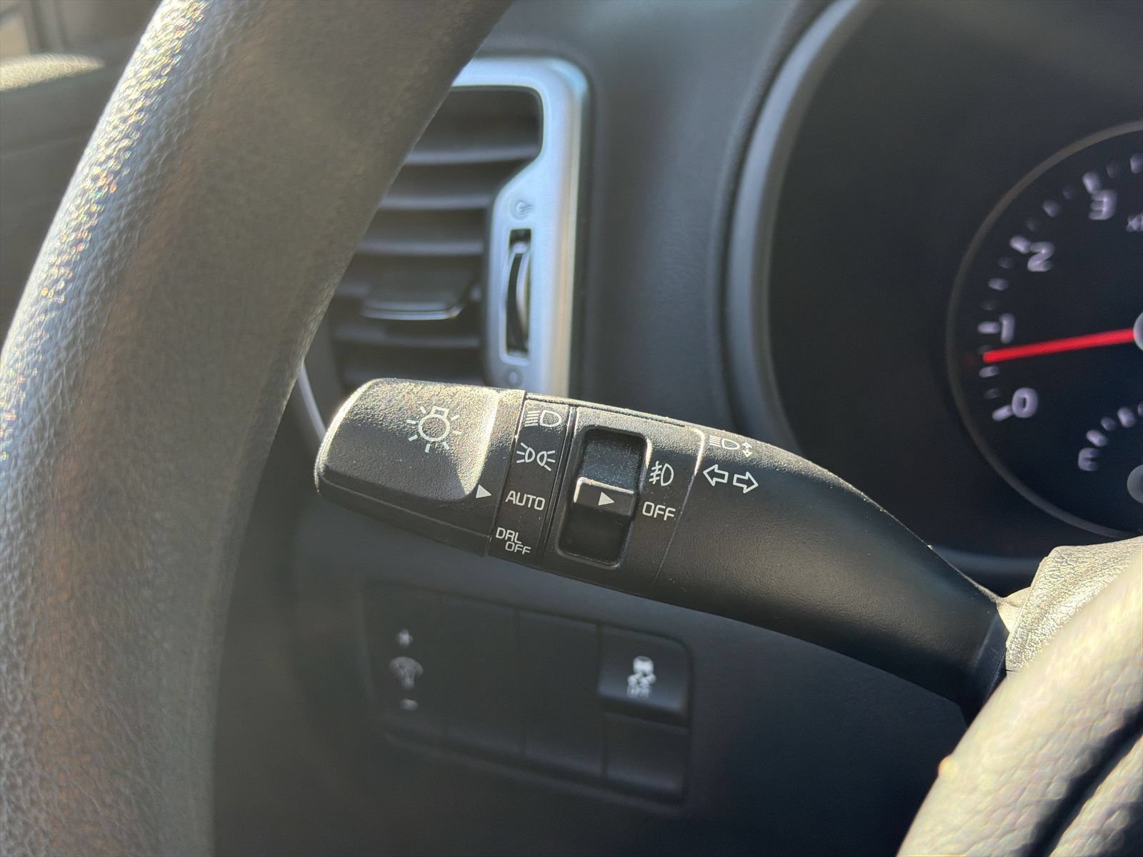 Used 2018 Kia Sportage LX AWD/4WD image 28