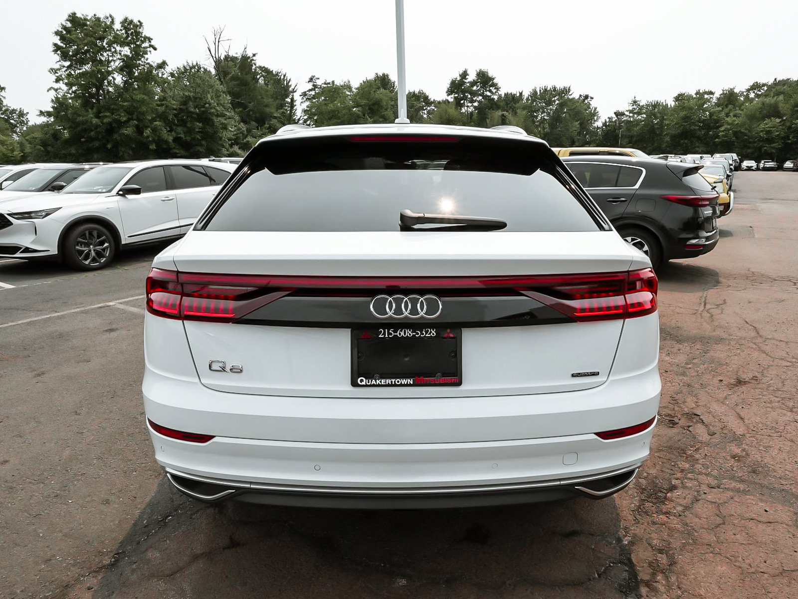 Used 2023 Audi Q8 Premium w/ Convenience Package AWD/4WD image 5