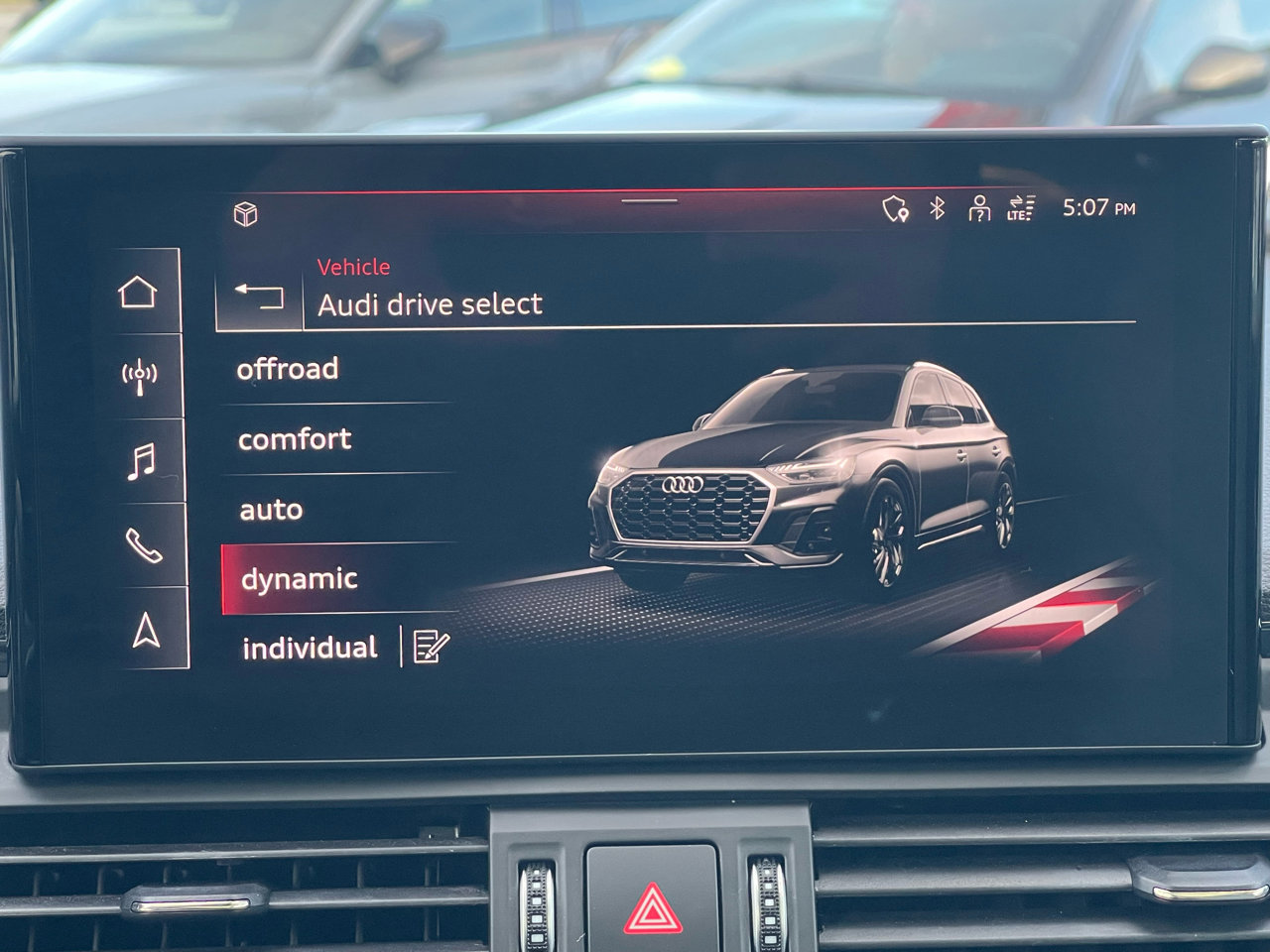 Used 2022 Audi Q5 e Premium Plus w/ Premium Plus Package image 53