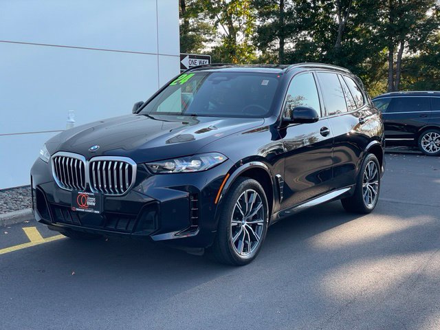 Used 2024 BMW X5 xDrive40i w/ M Sport Package AWD/4WD image 2