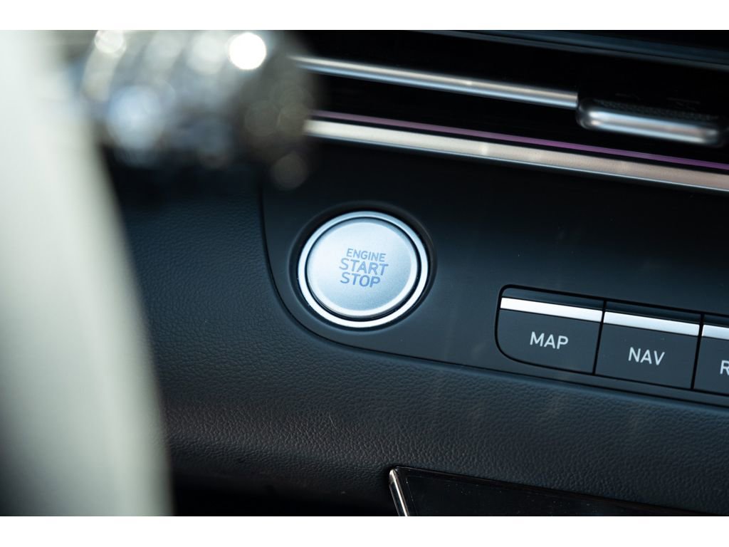 Used 2024 Hyundai Elantra SEL image 28