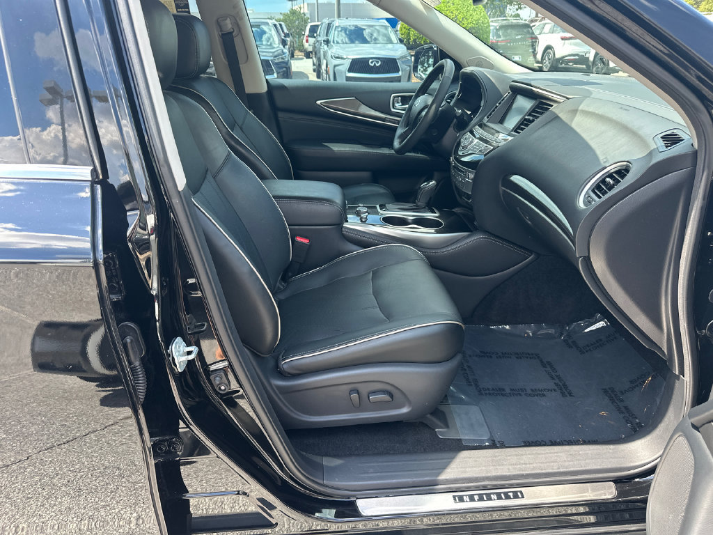 Used 2020 INFINITI QX60 Luxe w/ Essential Package FWD image 11