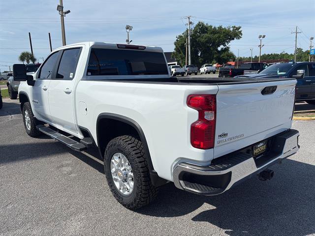 Used 2025 Chevrolet Silverado 2500 LT AWD/4WD image 6