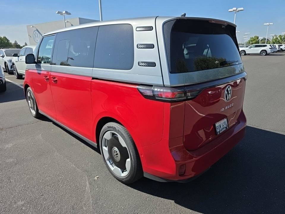 Certified 2025 Volkswagen ID. Buzz Pro S Plus RWD image 10