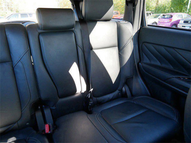 Used 2022 Mitsubishi Outlander SEL image 15