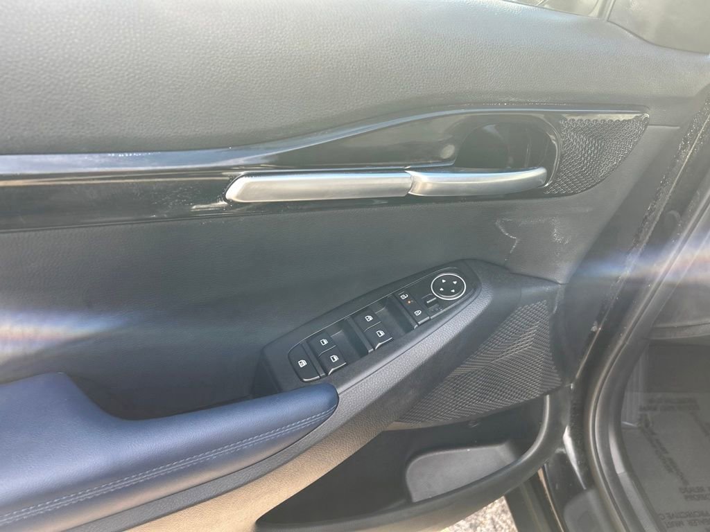 Certified 2025 Kia Seltos S image 14