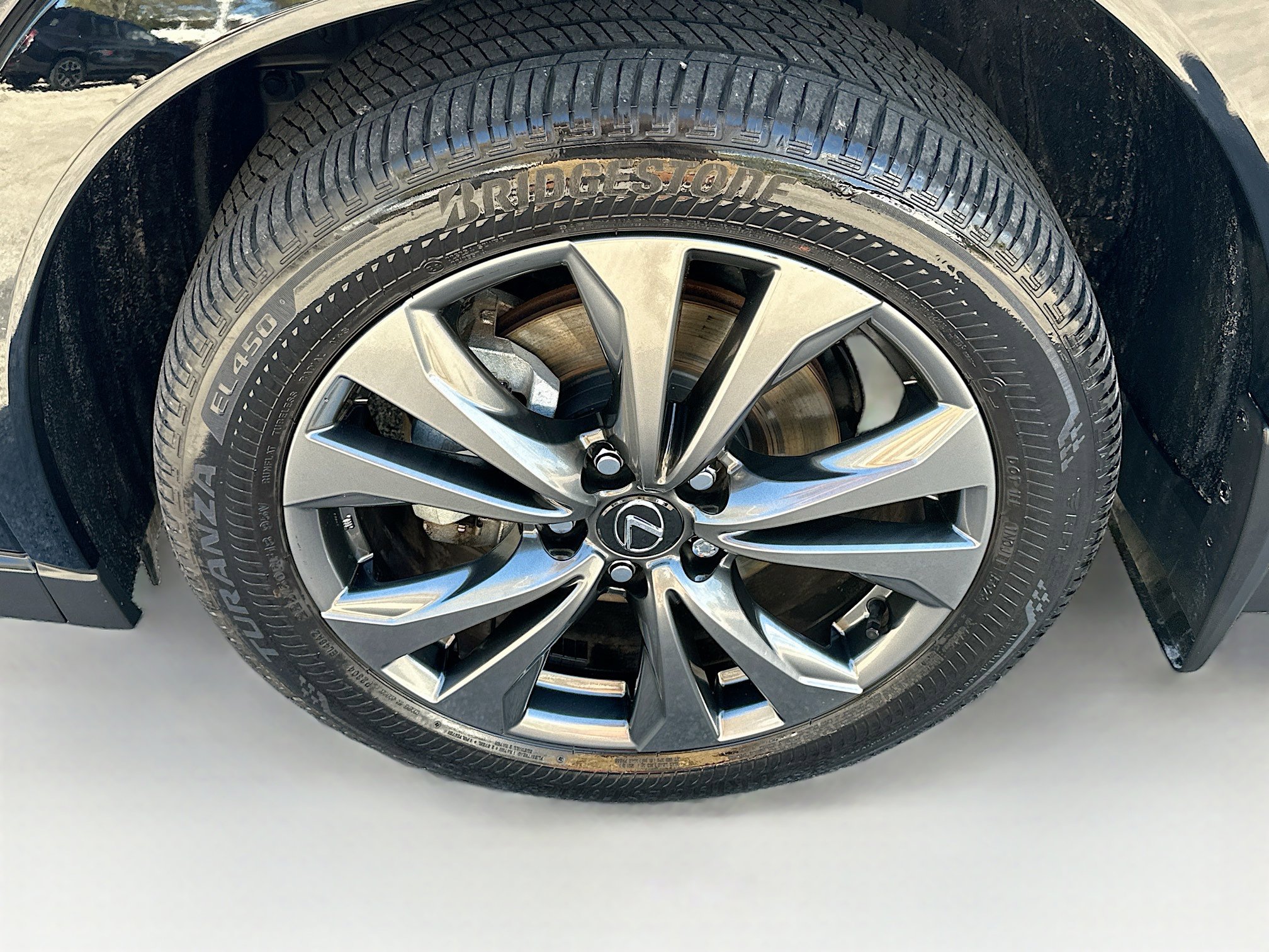 Used 2025 Lexus UX 300h FWD image 33