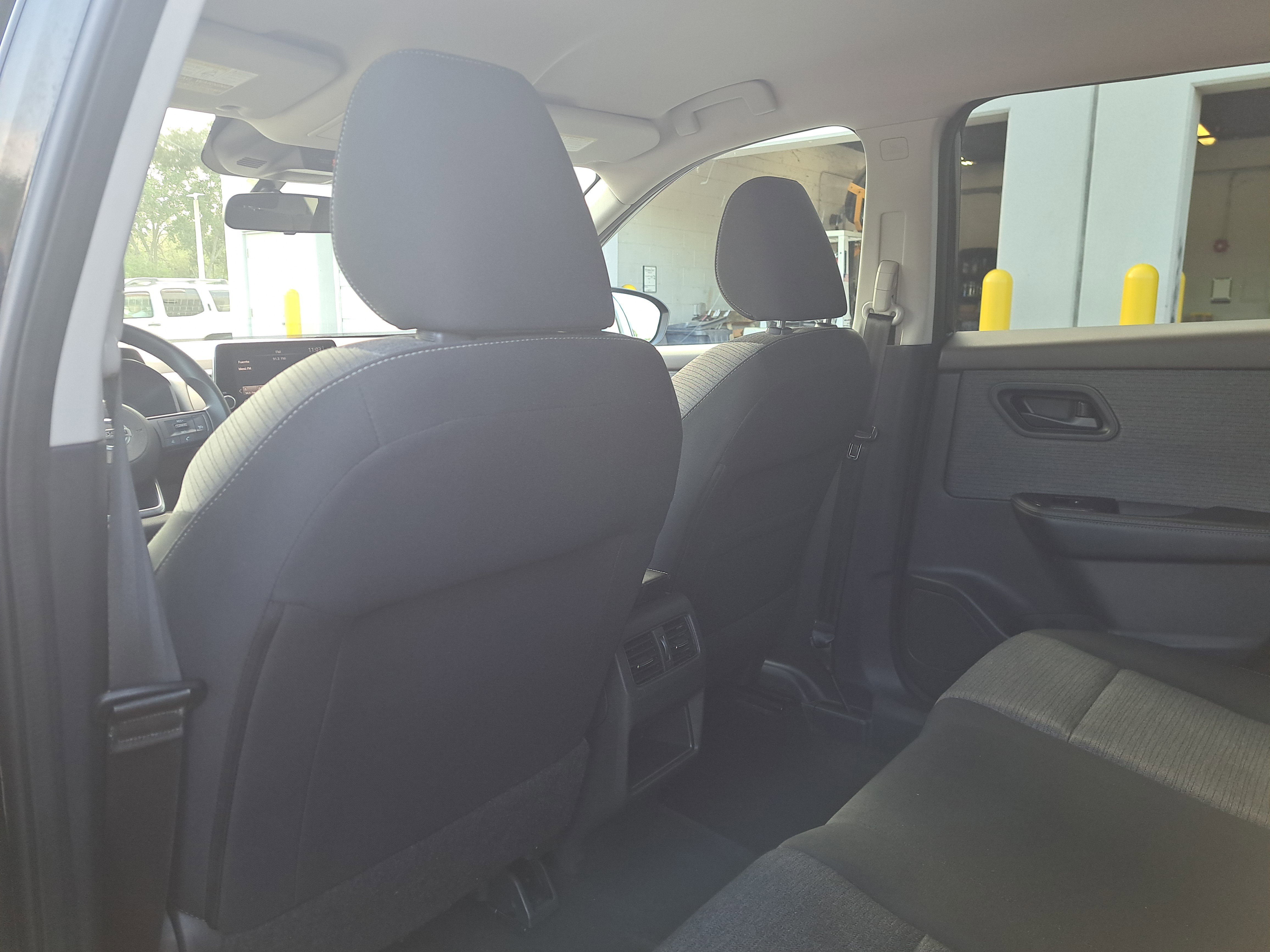 Used 2021 Nissan Rogue S FWD image 15