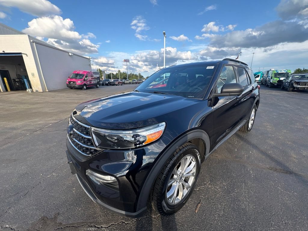 Used 2020 Ford Explorer XLT w/ Equipment Group 202A RWD image 7