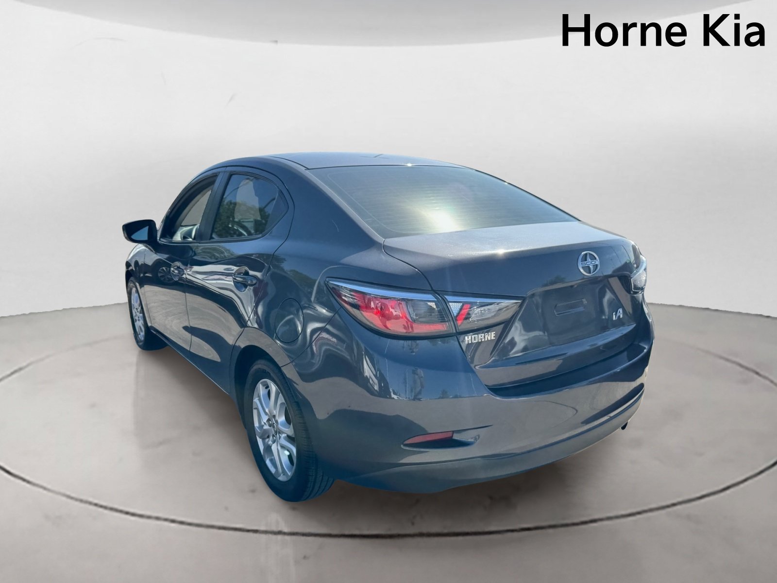 Used 2016 Scion iA FWD image 5