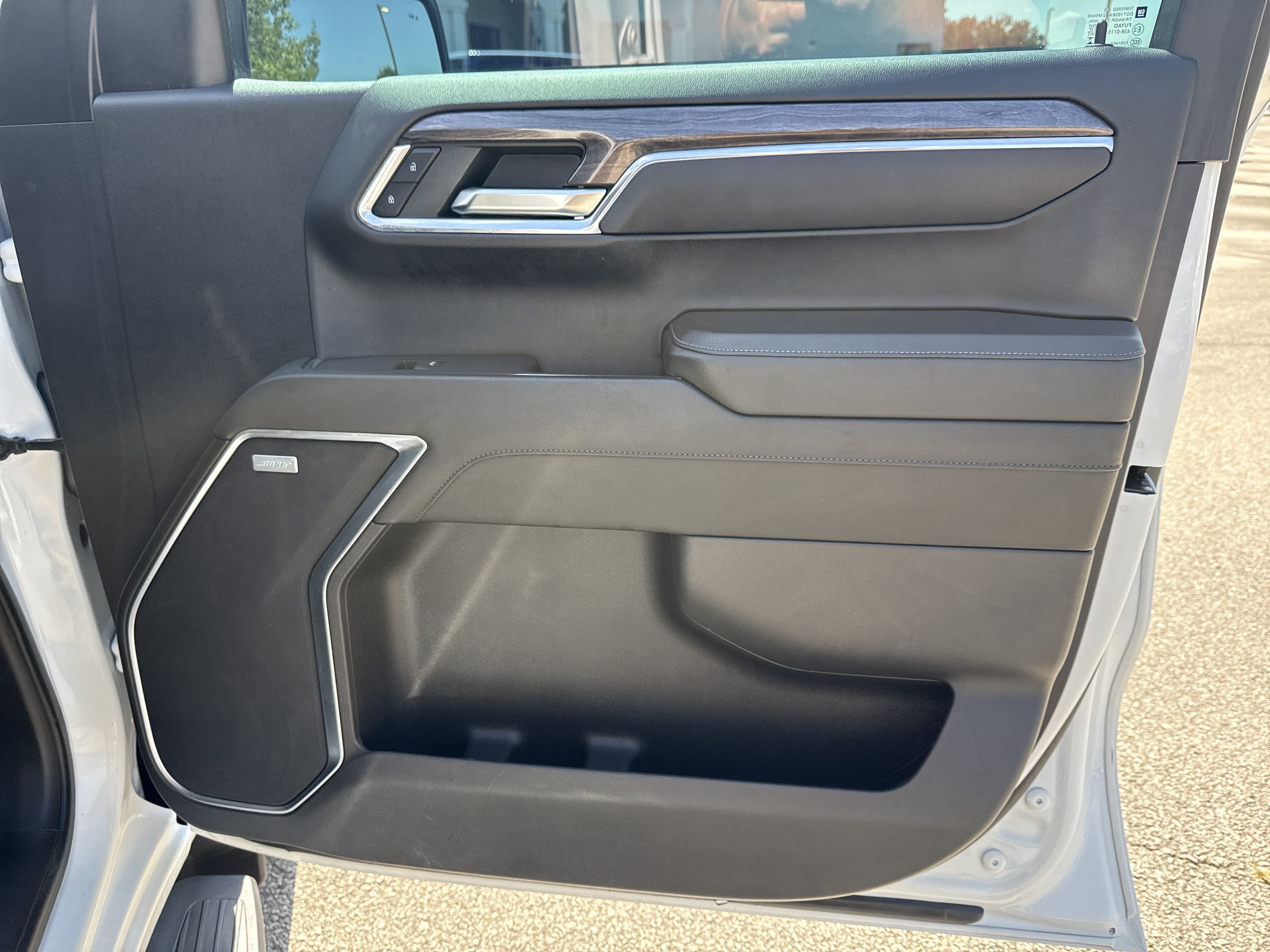 Used 2024 Chevrolet Silverado 1500 LTZ AWD/4WD image 14