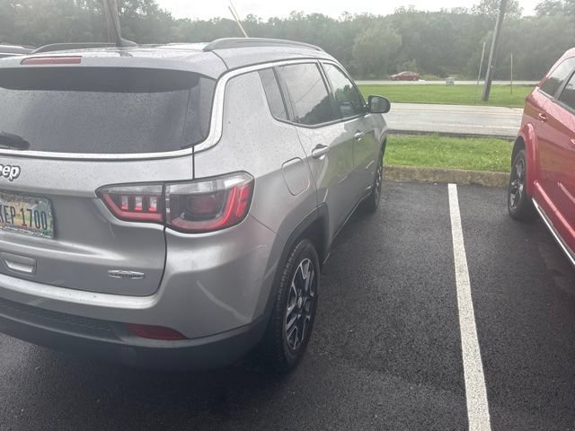 Used 2022 Jeep Compass Latitude AWD/4WD image 6