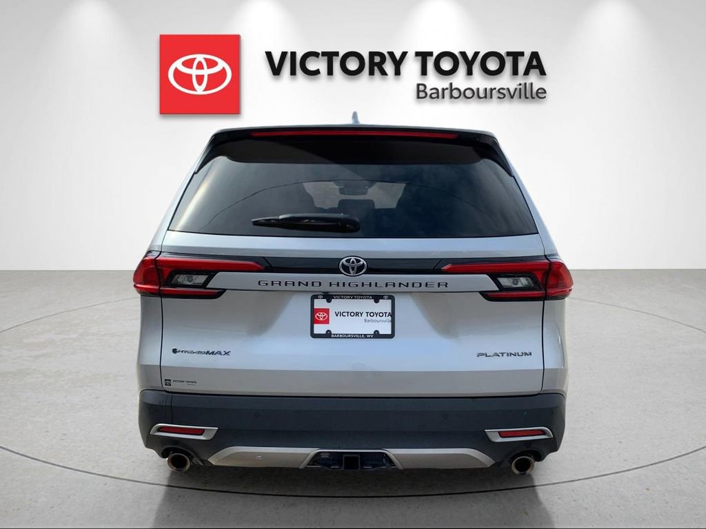 Used 2024 Toyota Grand Highlander MAX Platinum image 4
