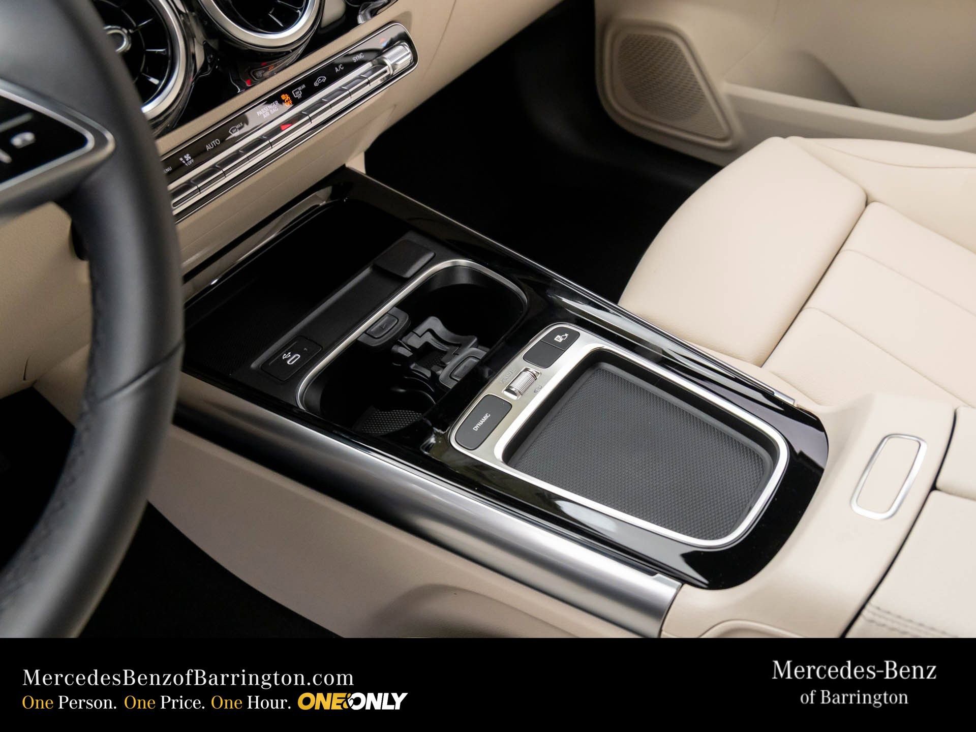 New 2025 Mercedes-Benz GLA 250 4MATIC image 13